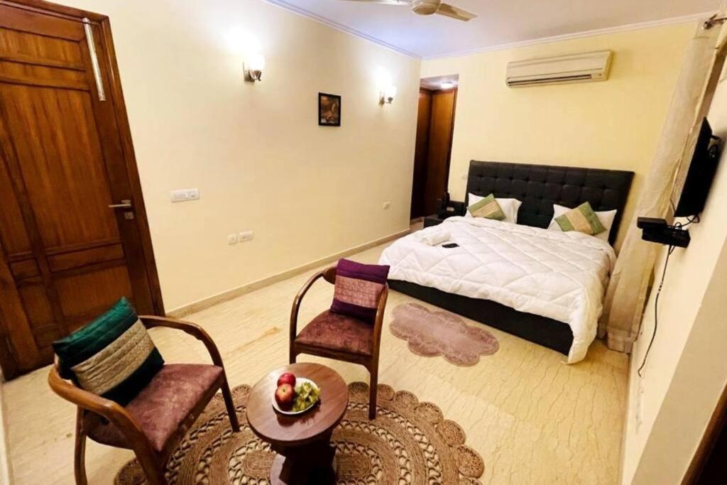 Divine India Service 4bhk,d-36, Saket *
